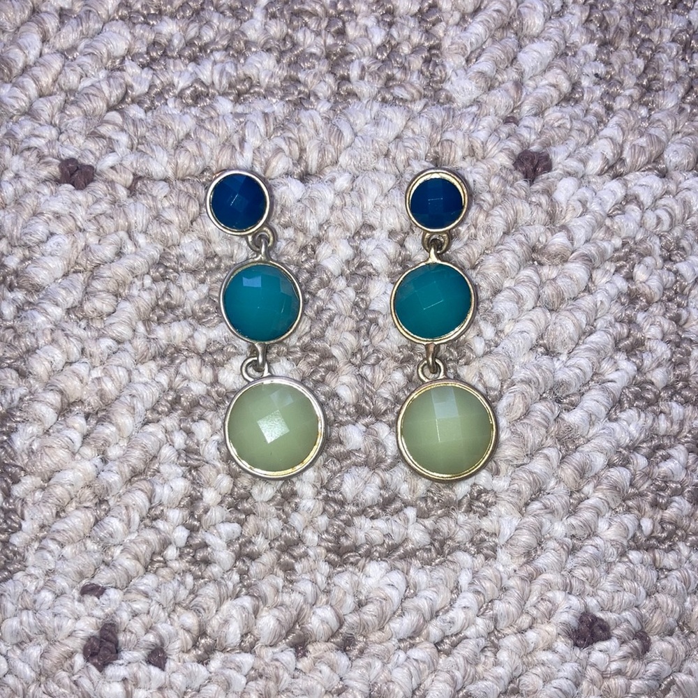 Post earrings